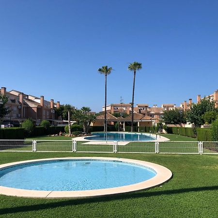 Adosado Para Familias Al Lado De La Playa, Con Piscina Castellon de la Plana Luaran gambar